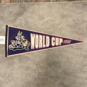 Rare 1994 Looney Tunes World Cup pennant